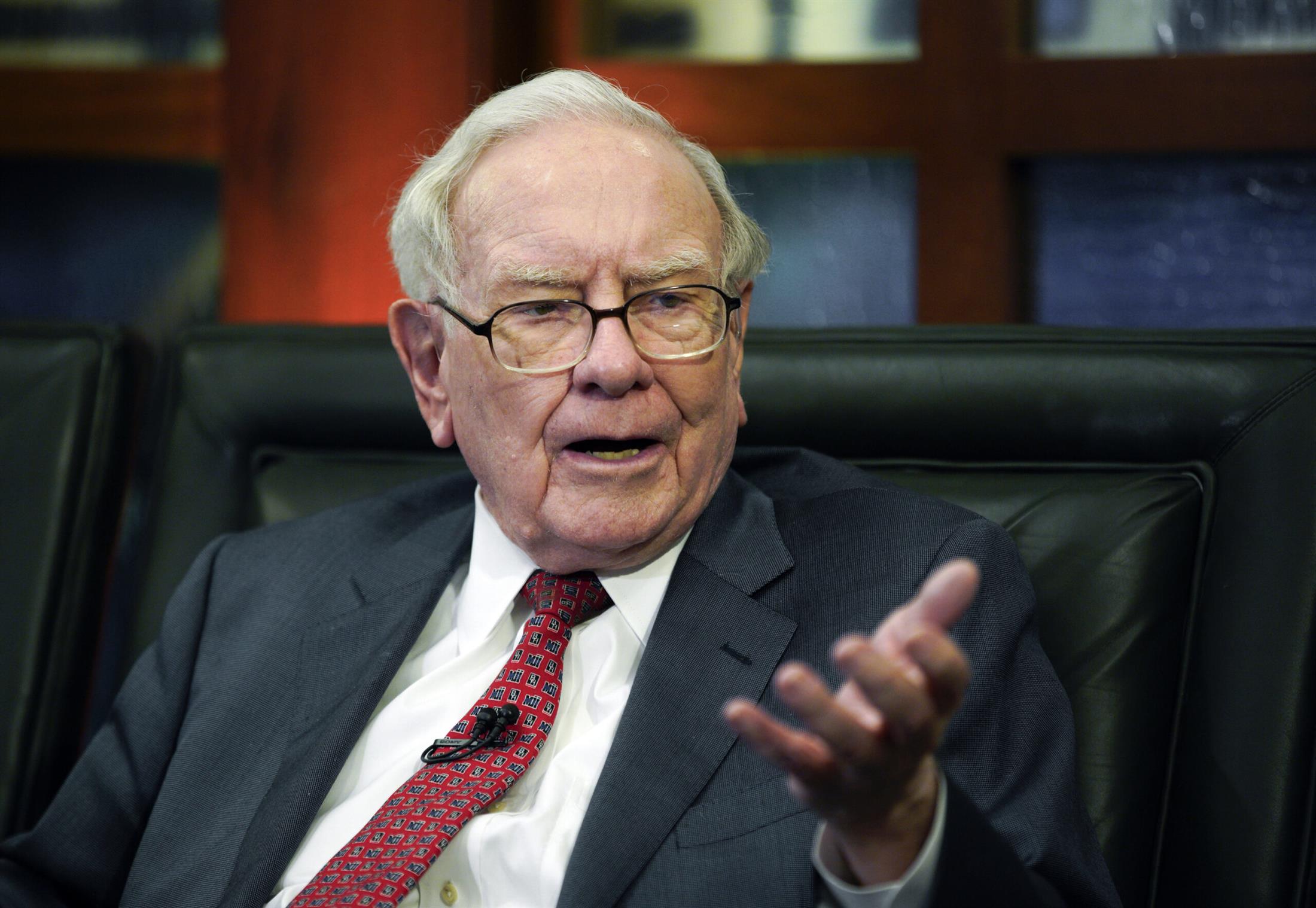 Buffett says US shouldn’t use “trade as a weapon” as Trump has done with tariffs